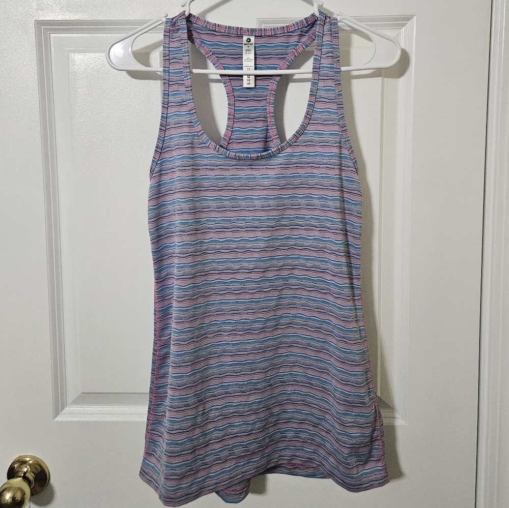 90 degree athletic tank top